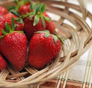 imagen cesta de fresas